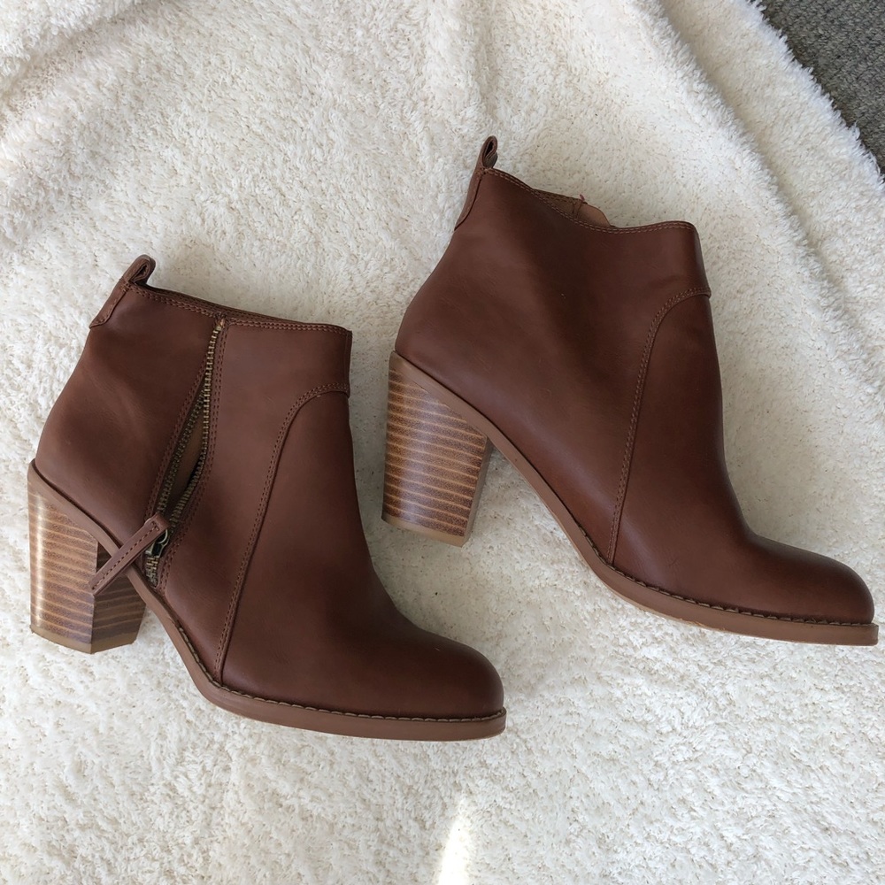 LOFT brown booties